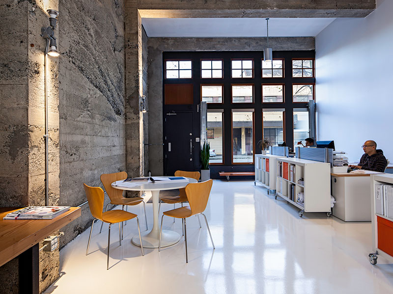 溫哥華工業(yè)風(fēng)辦公室裝修設(shè)計風(fēng)格