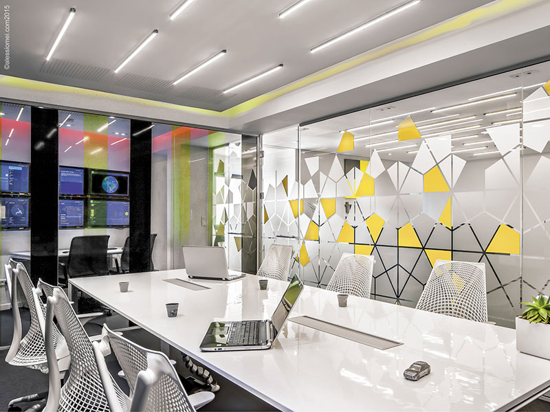 卡薩布蘭卡辦公室裝修設(shè)計風(fēng)格