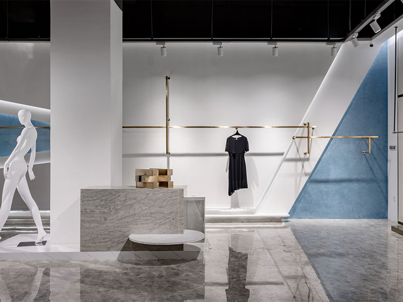 《歌緹詩》女裝店裝修設計風格